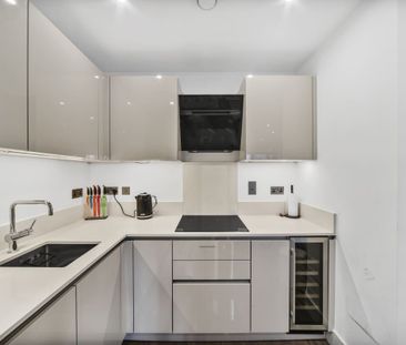 Wiverton Tower, New Drum Street, E1 - Photo 1