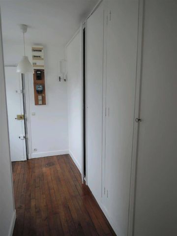 Location Appartement 2 pièces 47m² PARIS 4ème - Photo 4