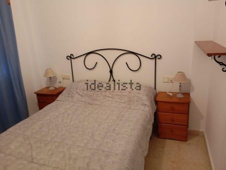 Alquiler de piso en Centro - Photo 2