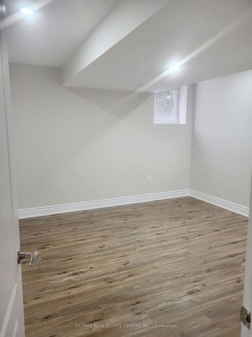 Detached Home For Lease | W7350932 - Photo 3