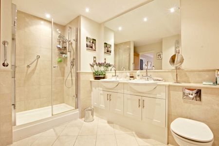 Hawkesley Court, Watford Road - Photo 5