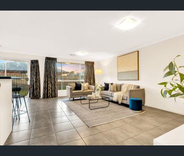 Spacious & Stylish Family Home - Photo 2