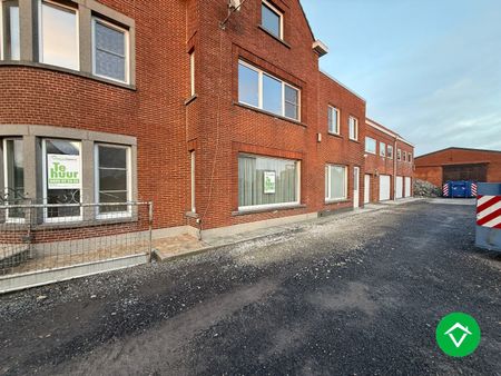 Ruime halfopen bebouwing met 3 slaapkamers, en dubbele garage te Sint-Eloois-Winkel - Foto 3