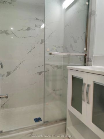 9 Lisburn Crescent #Basement - Photo 4