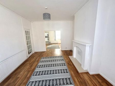 4 bedroom house to rent - Photo 2