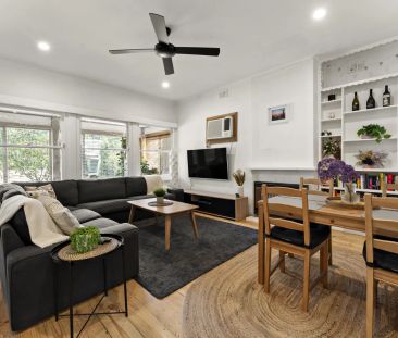 Perfectly Located 3 Bedroom House in South Brighton - Photo 1