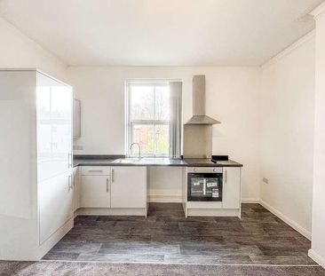 Flat B, Dixons Green Road, Dudley, West Midlands, DY2 - Photo 1