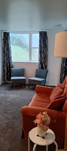 2 Bedroom Flat in Wadestown - Photo 5