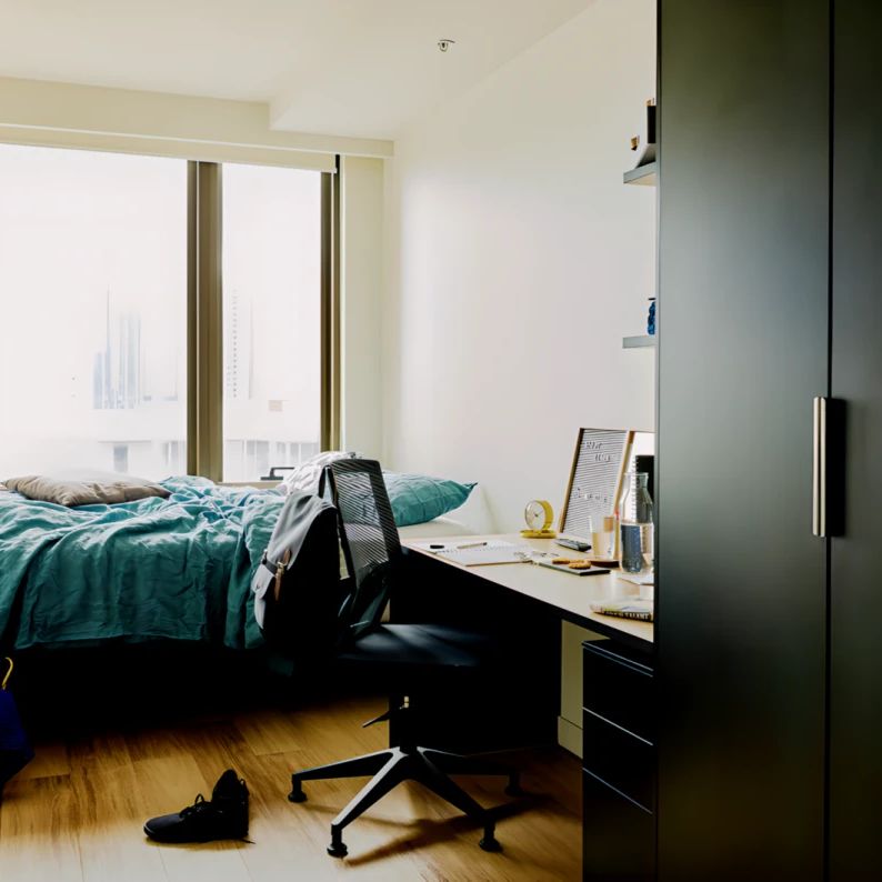 7 Bedroom Apartment - Photo 1