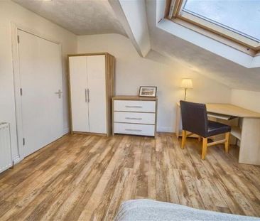 Room 5, 33 Farnham Street, Belfast, BT7 2FL - Photo 3