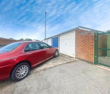 2 bedroom maisonette to rent - Photo 3