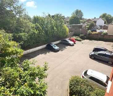 2 bedroom flat to rent - Photo 6