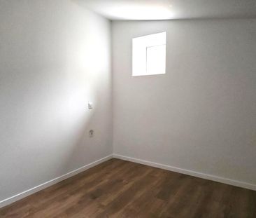 Location Appartement 2 pièces 51m² TOURNON SUR RHONE 07300 - Photo 2