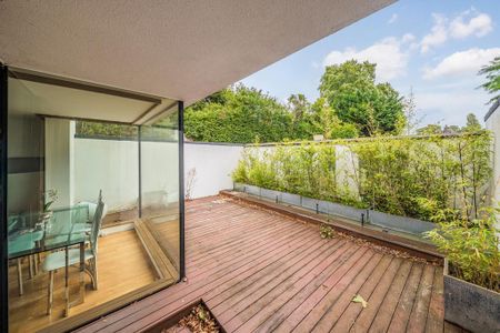 3 bedroom flat to rent - Photo 4