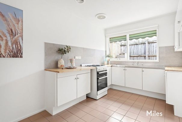 7/7 Kenilworth Parade, Ivanhoe - Photo 1