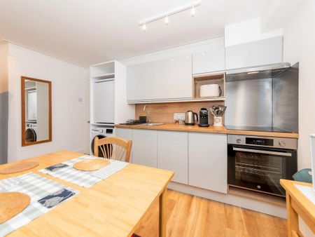 1 bedroom flat to rent - Photo 5