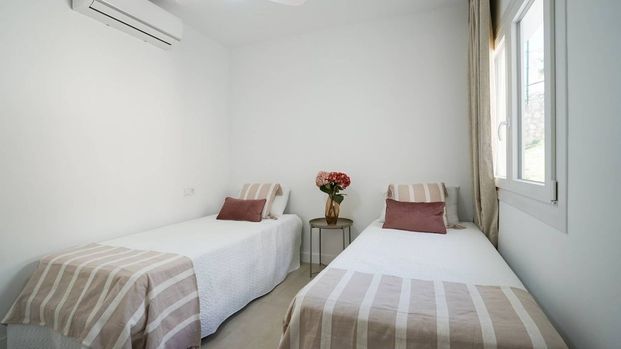 3 bedroom luxury Villa for rent in Mijas Costa, Spain - Photo 1