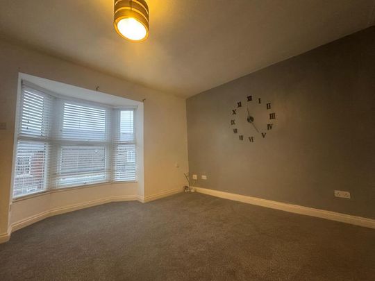 2 bedroom maisonette to rent - Photo 1