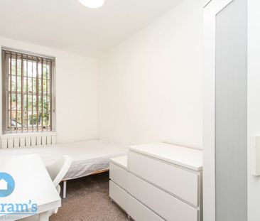 2 bed Apartment for Rent - Photo 4