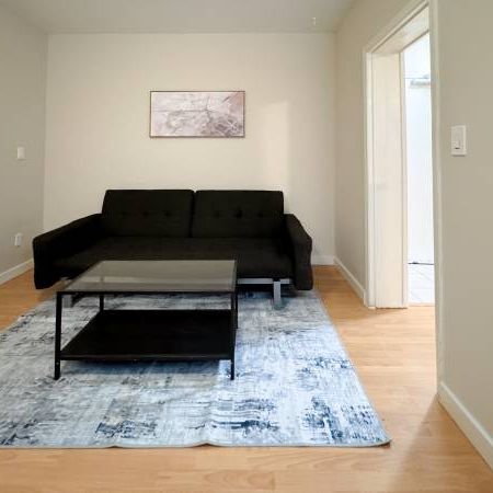 Pet Friendly-Available March 1st -Furnished 1 Bedroom @ 935 Jervis - Photo 1