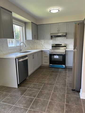 For Lease - 10 Bramacre Court, Brampton, Ontario - Photo 4