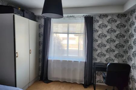 Private Room in Shared Apartment in Bromma - Photo 3