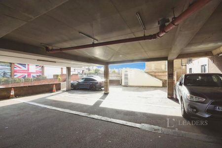 1 bedroom flat to rent - Photo 2