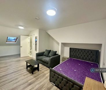 1 bedroom in a house share to rent - Photo 5