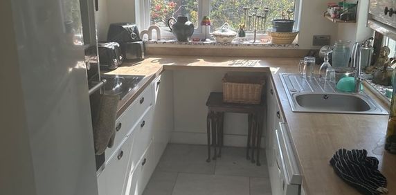 4 Bed Terraced House, High St, BS15 - Photo 2