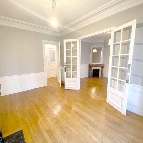 Location Appartement LEVALLOIS PERRET - - Photo 1