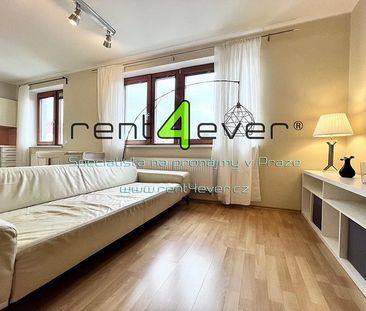 Pronájem bytu 1+kk 35 m² - Fotografie 1