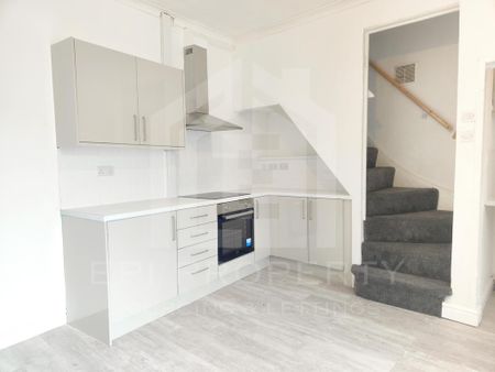 2 bedroom terraced house to rent - Photo 5