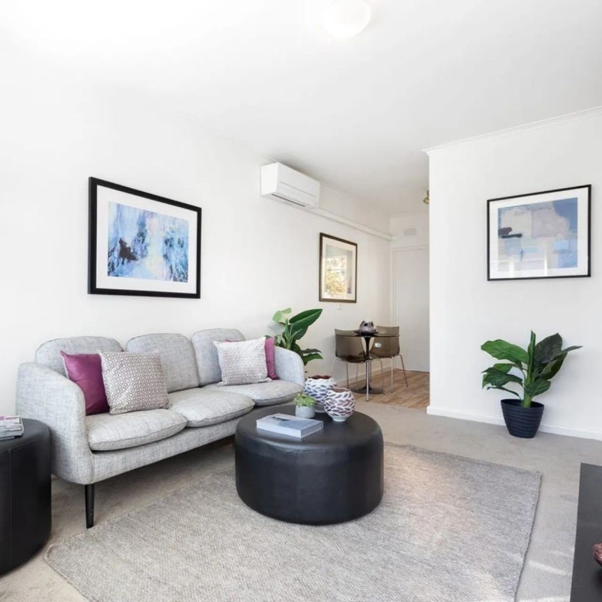 Peaceful Luxury - Photo 1