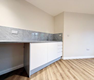 Studio to rent - Photo 2