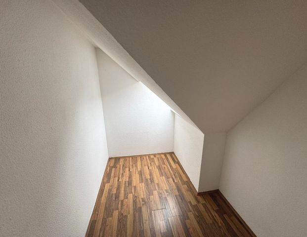 Moderne 2-Zimmer-Wohnung mit offener Küche und sonniger Dachterrasse - Photo 1
