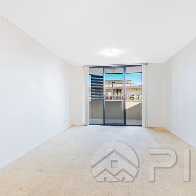 By The River, Ideal Location, Modern & Contemporary Apartment**Entry from block C1** - Photo 1