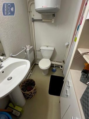 Location Appartement 1 pièce 16m² POITIERS 86000 - Photo 1