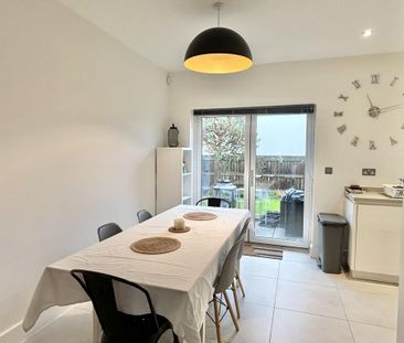 3 bedroom semi-detached house to rent - Photo 3