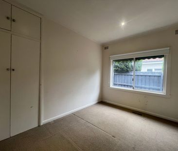 12 Sage Street, Oakleigh East, Vic 3166 - Photo 1