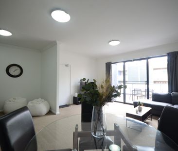 Immaculate 2 Bedroom Apartment - Photo 1