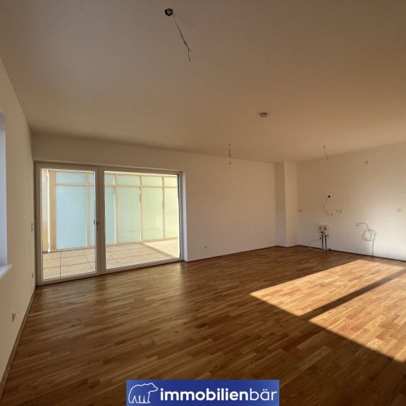 Großzügige 2 Zimmerwohnung mit sehr großer Loggia und Balkon - Foto 1