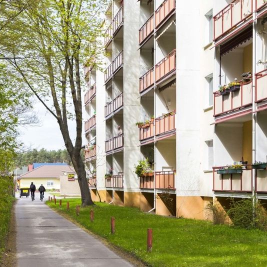 Hübsche Familienwohnung im Grünen - Foto 2