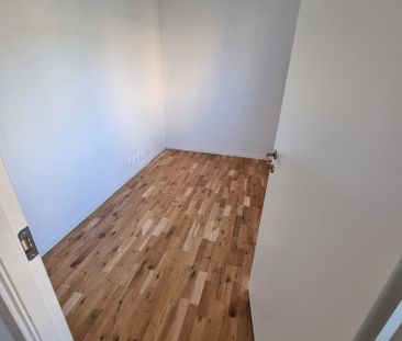 Blåhallonvägen, Strängnäs - Photo 1