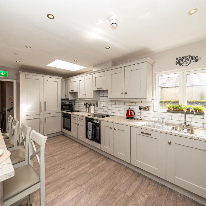 Luxury En-Suite Rooms - Bills Included, 34 Clarendon Street, Cityside, Derry/Londonderry, BT48 7ET - Photo 1