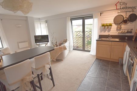 2 Bedroom Apartment - Photo 4