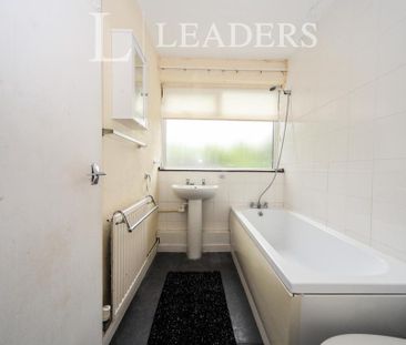 2 bedroom flat to rent - Photo 6