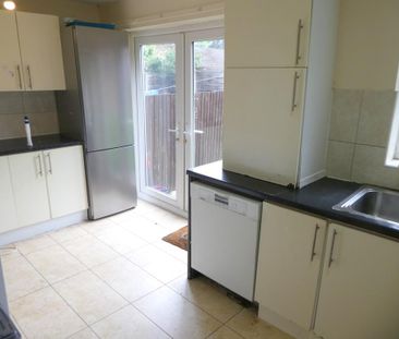 7 bedroom semi-detached house to rent - Photo 5