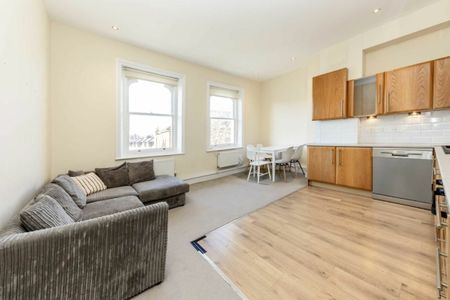 Fulham Palace Road, W6, London - Photo 3