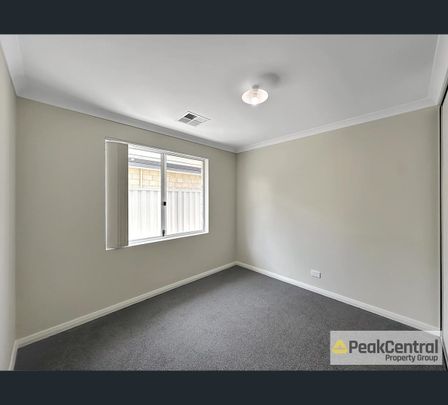 8 Caesars Way, Brabham, WA 6055 - Photo 1