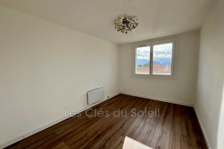 Location appartement 3 pièces 55 m² La Ciotat - Photo 5